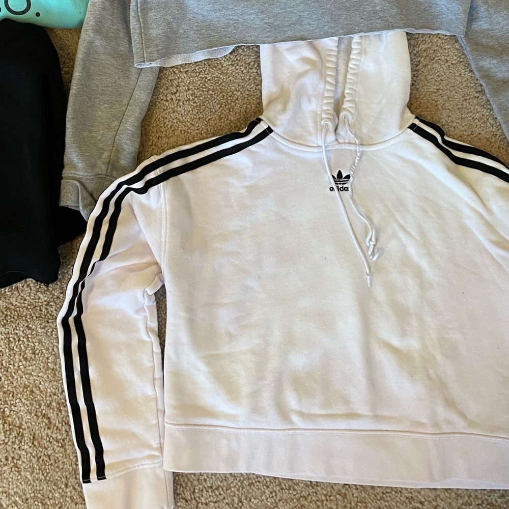 Black and white adidas originals hoodie cropped